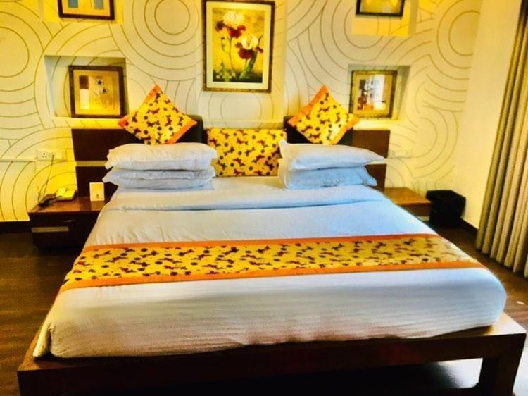 Hotel Queens Tower Amritsar Extérieur photo