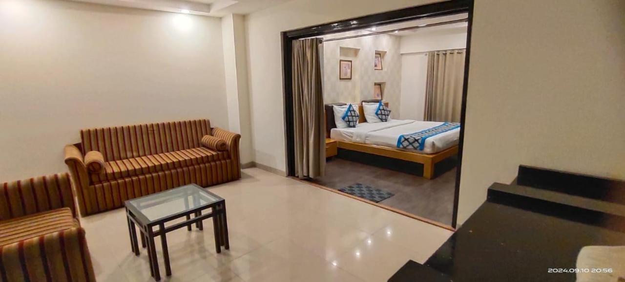 Hotel Queens Tower Amritsar Extérieur photo